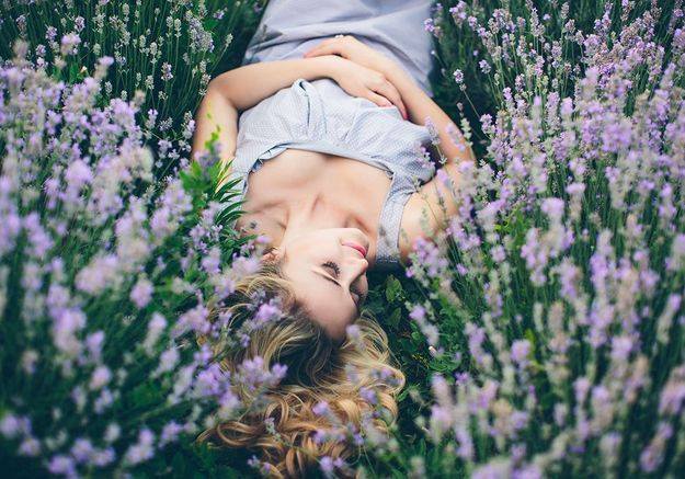 Chronique Aroma – Les huiles essentielles pour le sommeil